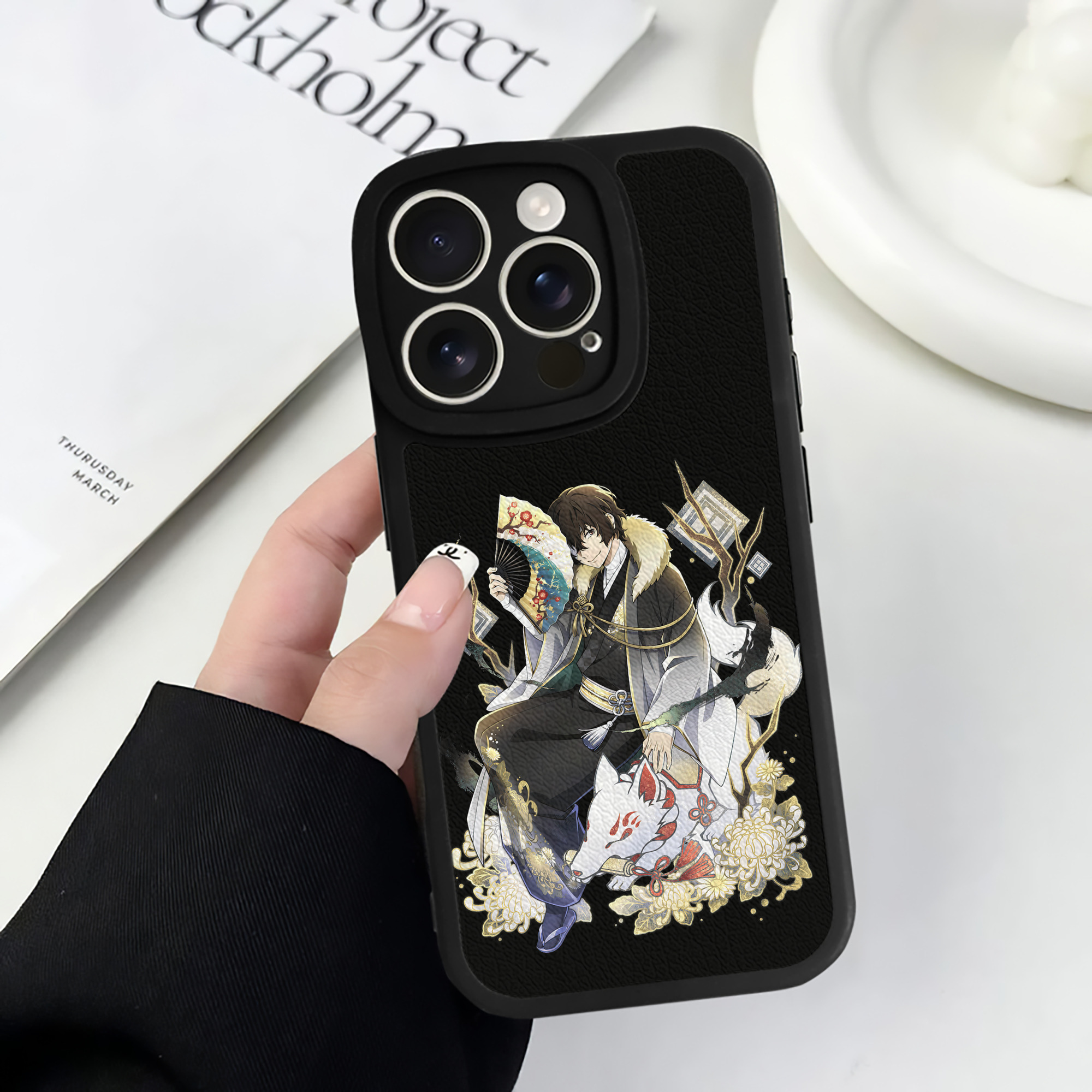 （画像用） 文豪ストレイドッグス Bungo Stray Dogs 【iPhone 16シリーズ対応】シリコンスマホケース（レザー調） 材質：シリコン